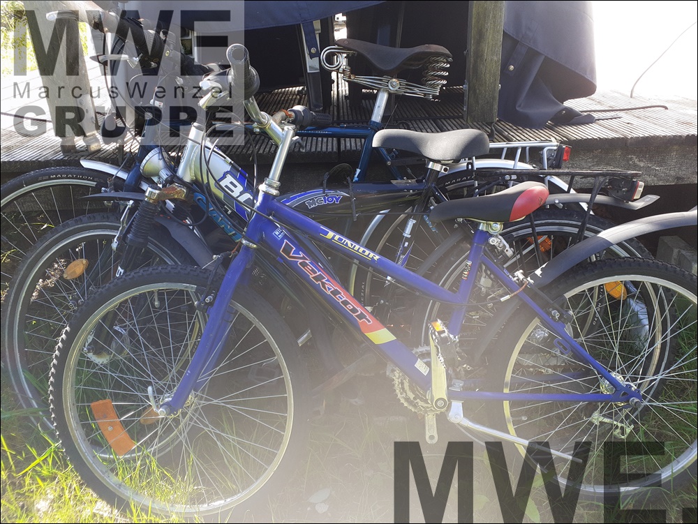3x Fahrräder zu verkaufen | 1x Oldtimer-Herrenrad, 2x Kinderbikes