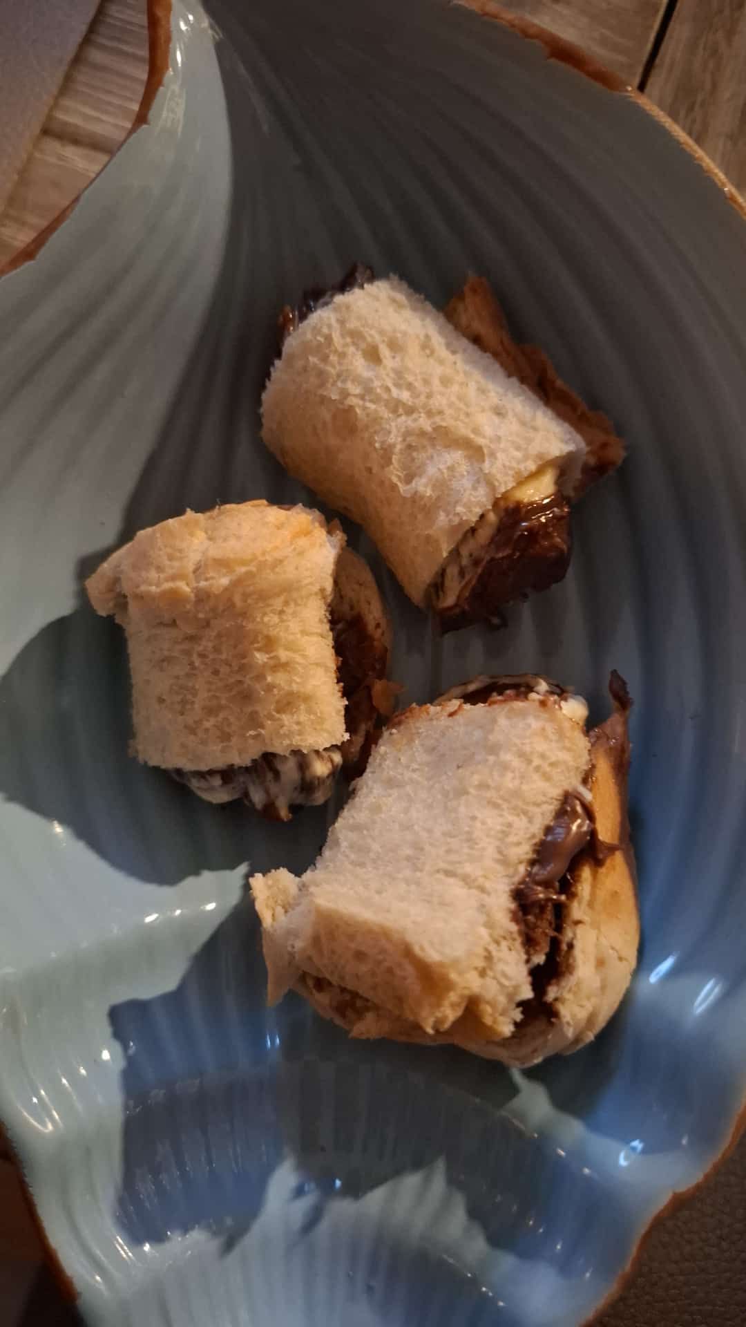 Snacktrend 2025: MWE ROLLED Nutella Toast STRIPS – die süße Erfindung von MARCUS WENZEL