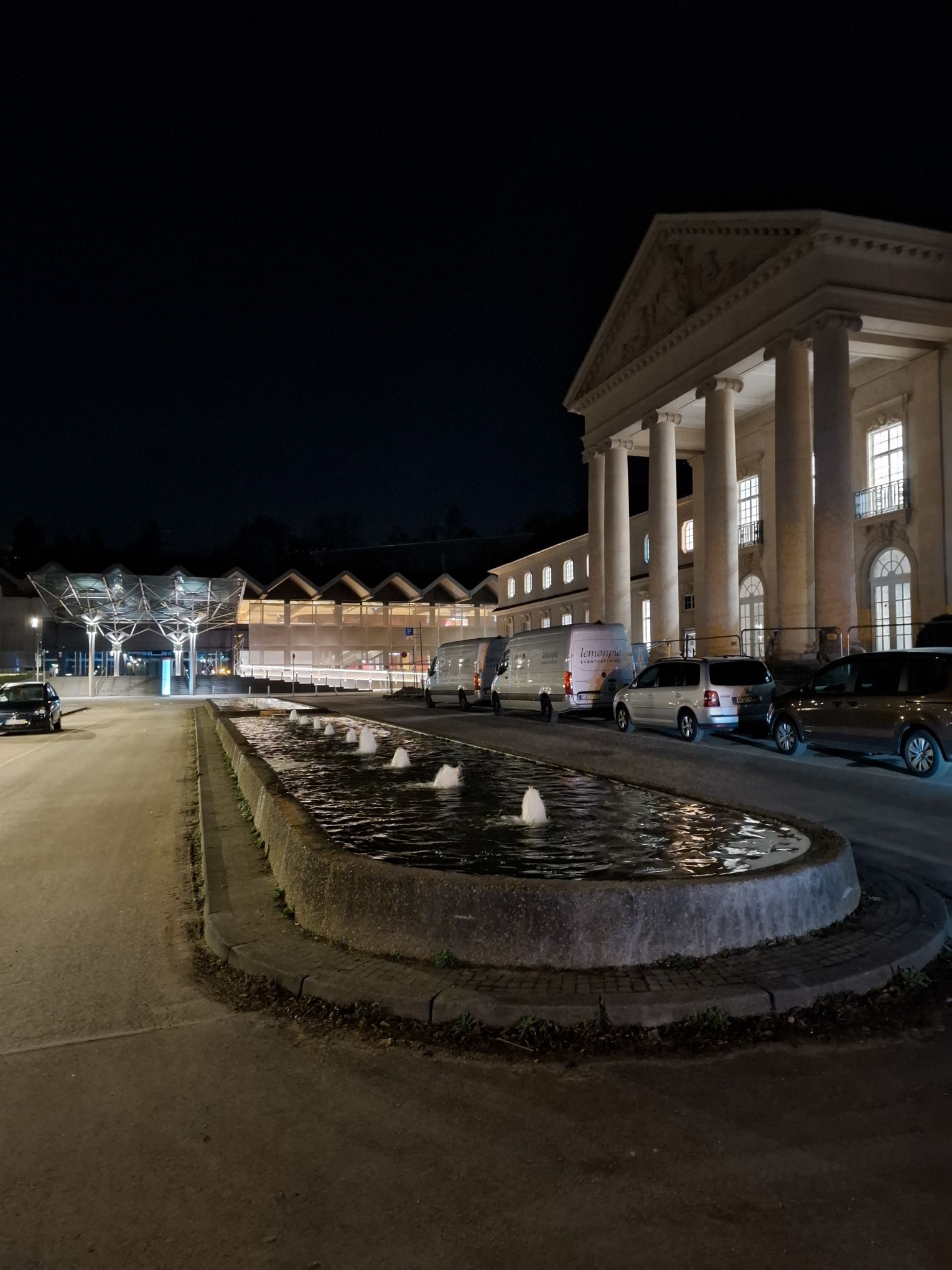 Aachens „Little Las Vegas“: Der nächtliche 5-Sterne-Blick auf Eurogress und Spielbank 🎰✨