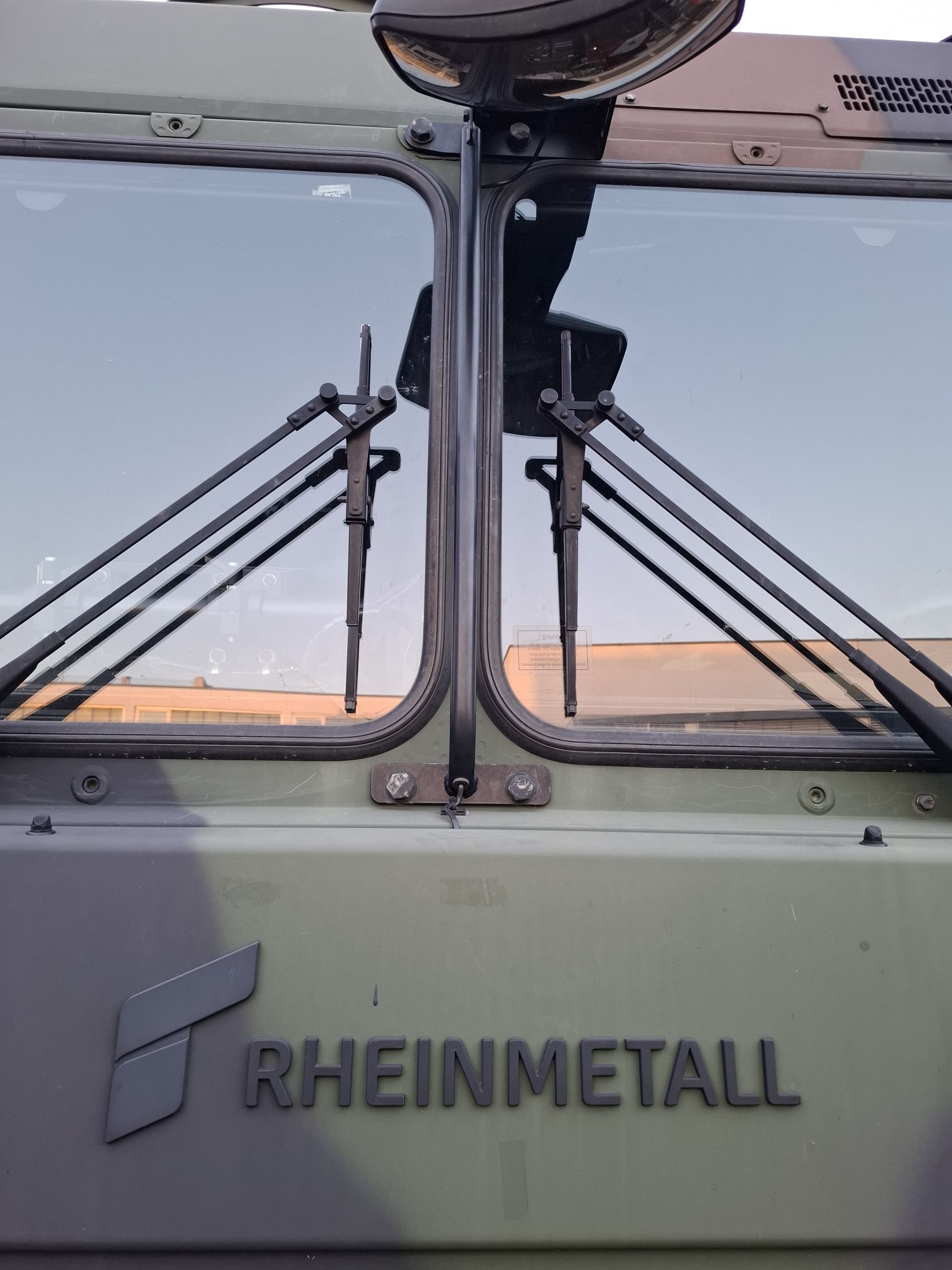 Wenn der Asphalt zittert: Die Rheinmetall-Monster der Bundeswehr