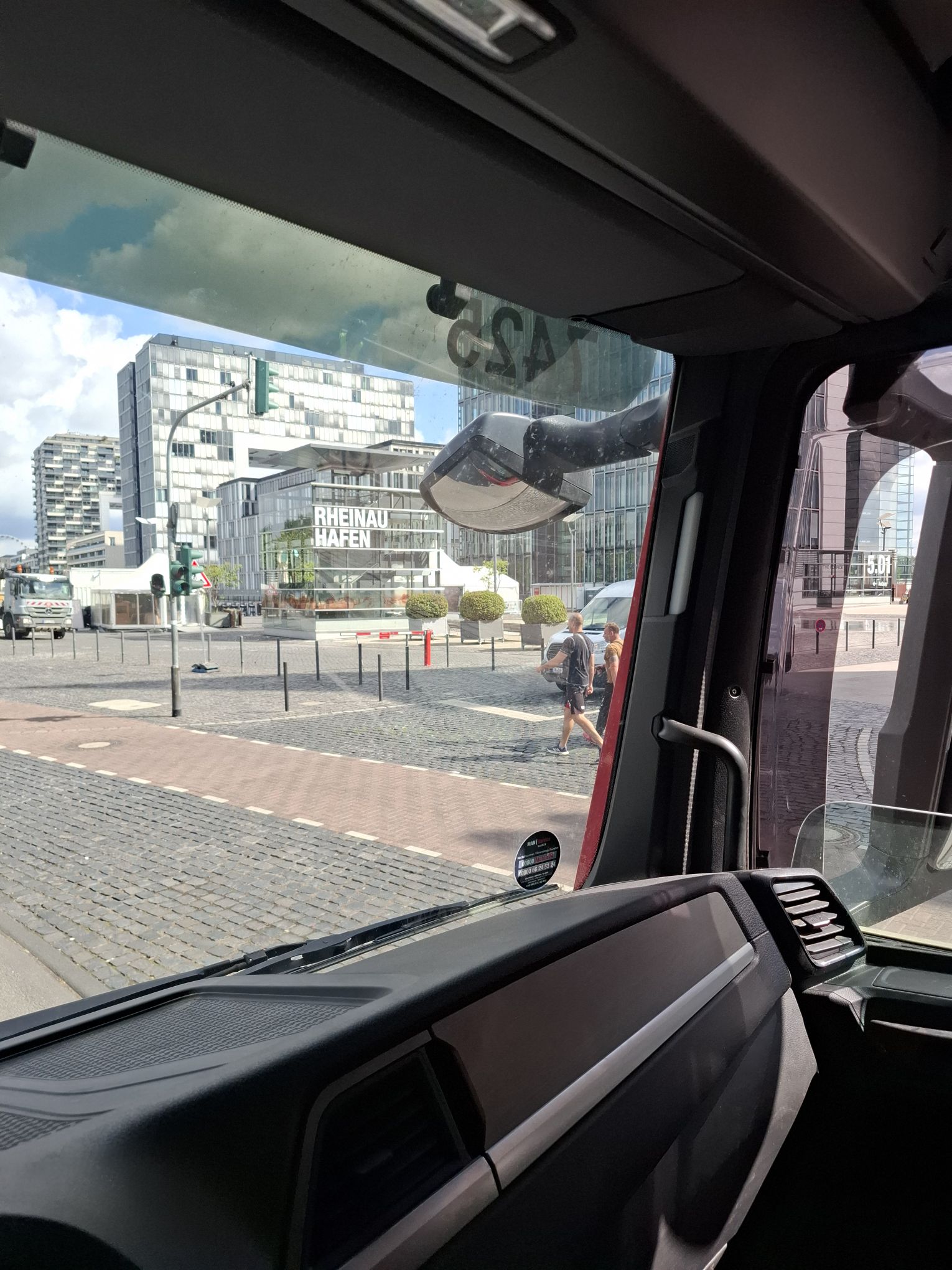 Herrlicher Rhein & Rheinauhafen Köln | NRW
