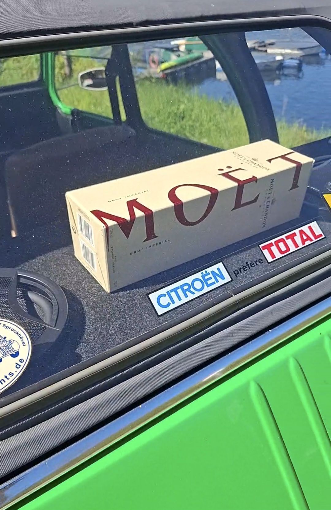 MWE OLDTIMER | MARCUS WENZEL mit seltener SAUSSS Ente am Rursee