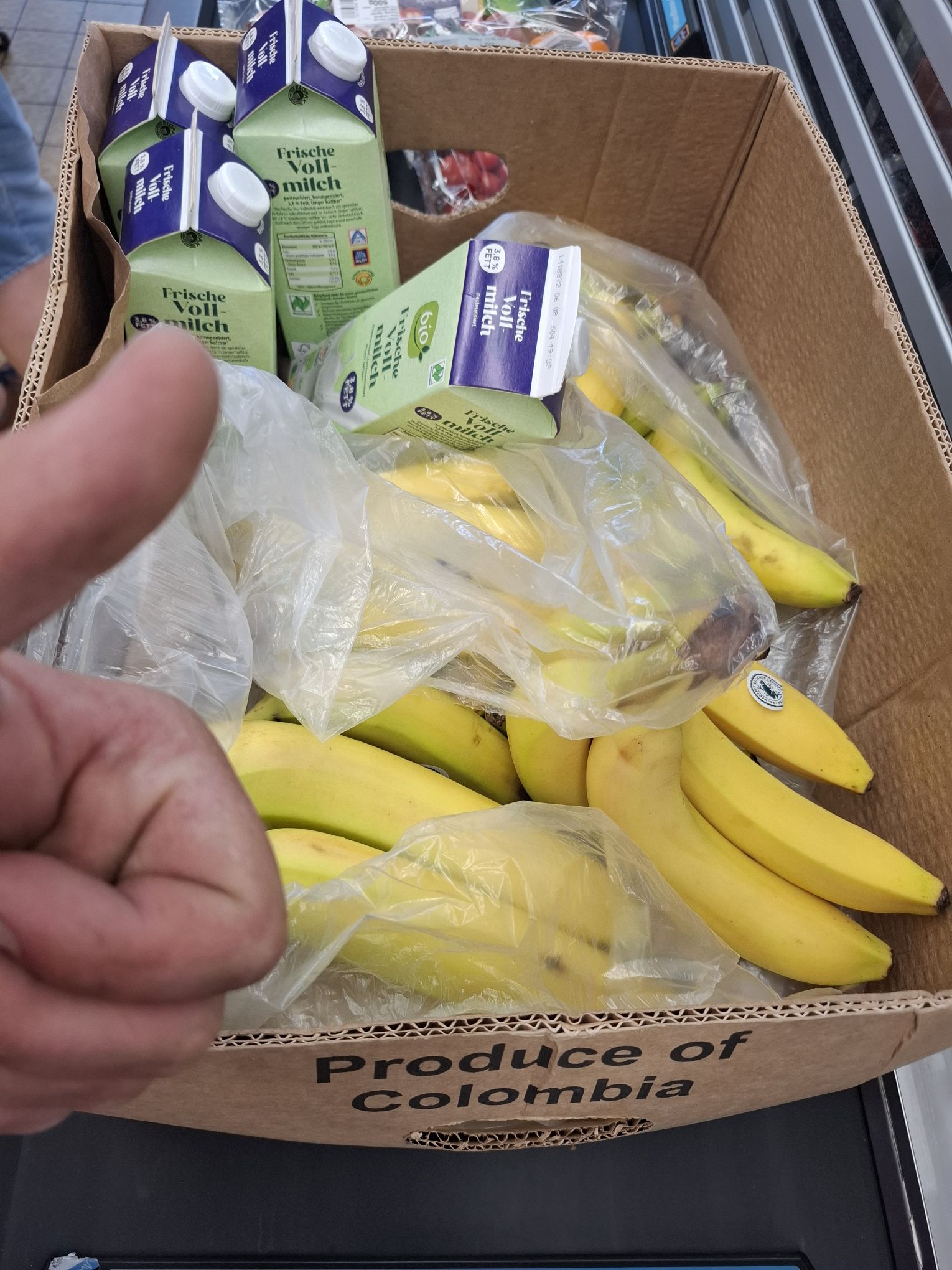 Bananenkiste & frische Milch – TOP Einkauf bei Aldi