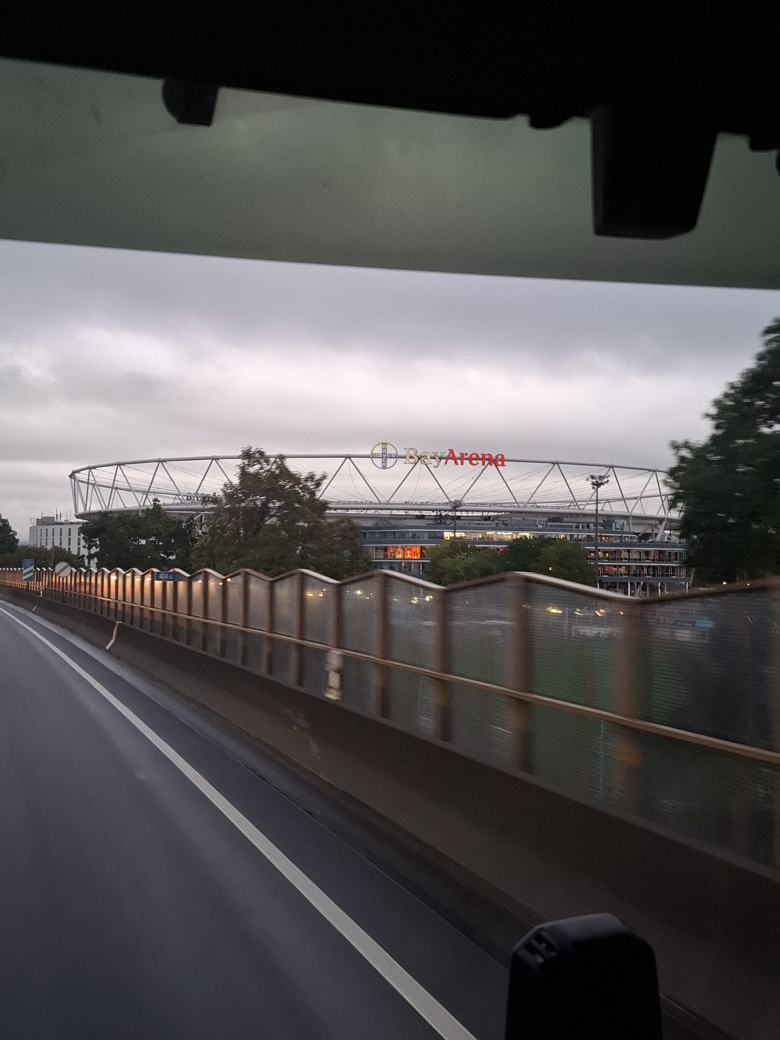 BAYARENA 🏟️👑 | Imposantes BAUWERK in NRW – wenn Fußball auf außergewöhnliche Architektur trifft