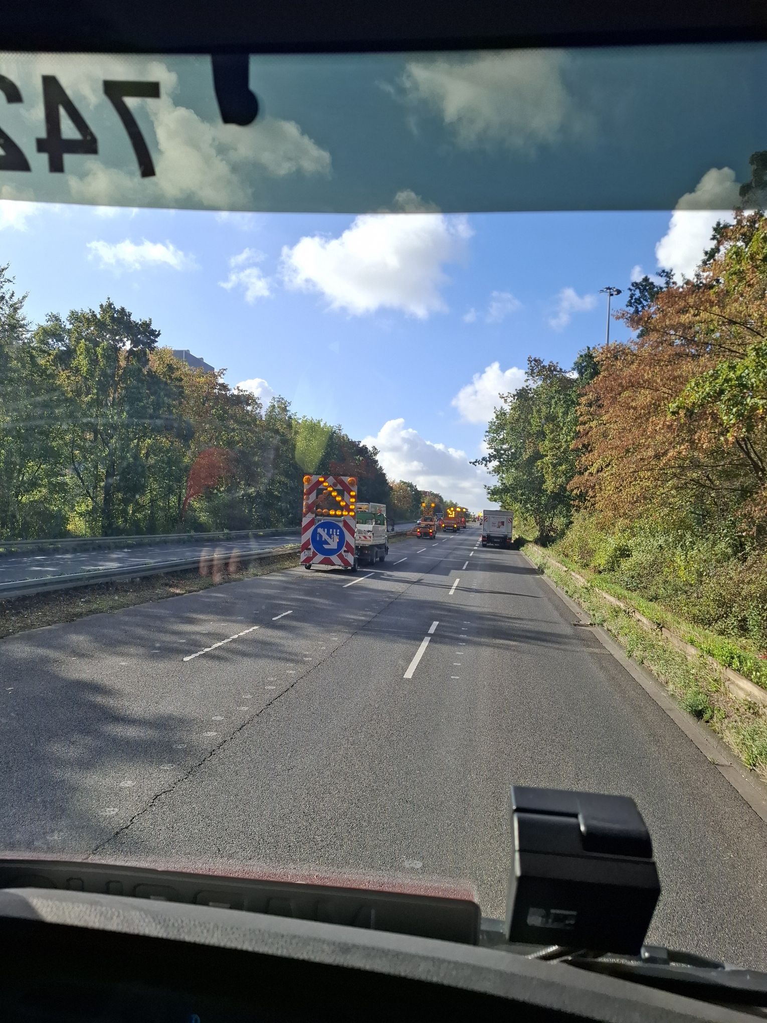 GRÜNSCHNITT-KOLONNE BEI KÖLN 🌳🚛 | Umfangreiche Arbeiten entlang der Verkehrsstraßen!